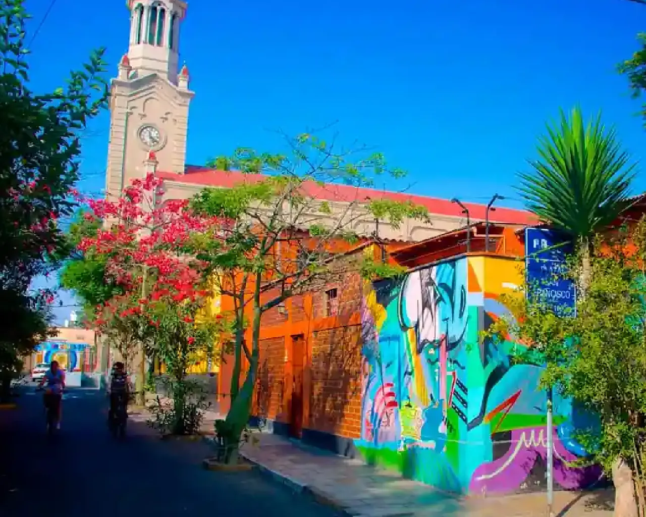 Tour Pachacamac y Barranco_2_31_11zon
